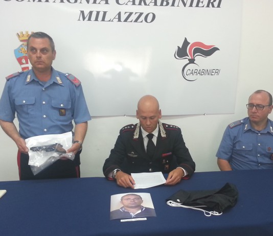 PROVANO A RAPINARE UNA BANCA MA IL TIMER LI FREGA, ARRESTATO 44ENNE. COMPLICE IN FUGA