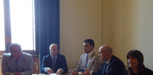 Sfiducia ad Accorinti: il Pdr apre i tavoli di confronto. Picciolo: non rivendichiamo ius prime noctis