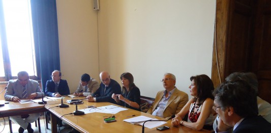 BILANCIO, DR: “MANCATA RISCOSSIONE DI 2 MILIONI DI TRIBUTI COMMERCIANTI. DELIBERA FERMA IN RAGIONERIA”