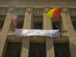 STRAGE DI VIA D’AMELIO: A PALAZZO ZANCA UNO STRISCIONE PER CHIEDERE VERITA’