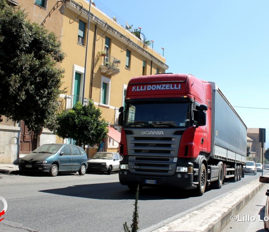 Tir in centro a Messina, PSI e Più Europa chiedono controlli urgenti e rispetto dell’ordinanza