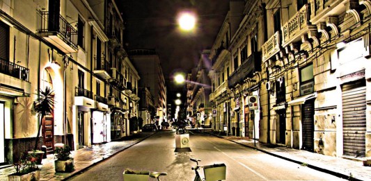 ISOLA PEDONALE, 340 GIOVANI SCRIVONO AL CONSIGLIO COMUNALE: “NON CI ABITUEREMO ALLA MEDIOCRITA’ “