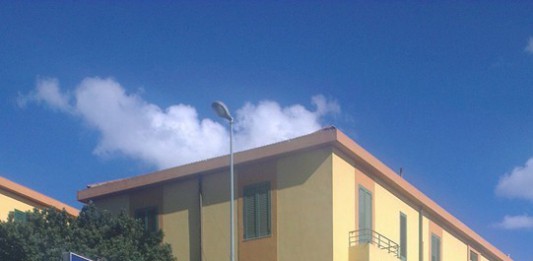 INCIDENTE SUL BOCCETTA, TIR TRASCINA AUTO PER DIVERSI METRI MA L’AUTISTA NON SE NE ACCORGE