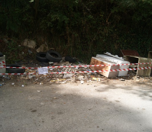 GIOIOSA MAREA, DISCARICA ABUSIVA DI RIFIUTI SPECIALI: SEQUESTRATA AREA DI 100 MQ