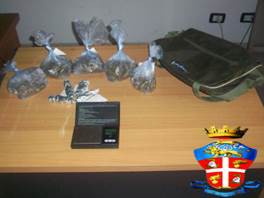 LETOJANNI: ARRESTATO PER DETENZIONE E SPACCIO DI MARIJUANA