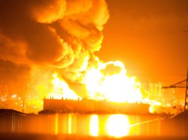 INCENDIO RAFFINERIA MILAZZO, VERTICE IN PREFETTURA CON LA REGIONE: COSTITUITA UNITA’ DI CRISI
