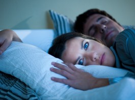 LOTTARE CONTRO L’INSONNIA