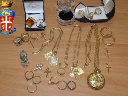 FURTO IN APPARTAMENTO: ARRESTATI IN DUE, TRA CUI UN MINORENNE