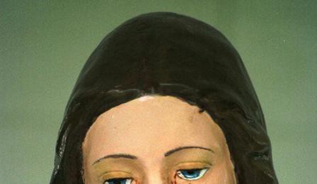 A Giampilieri statua della Madonna riprende a versare lacrime di sangue dopo 25 anni