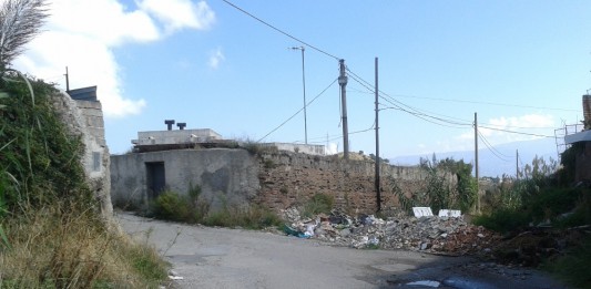 TORRENTE BORDONARO, PERICOLO PER LA SCUOLA ELEMENTARE E MATERNA VIA PRIMO MOLINO
