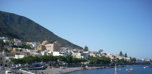 Trivellazioni, sindaco Santa Marina Salina si appella all’Unesco: “Intervenga su Governo nazionale”