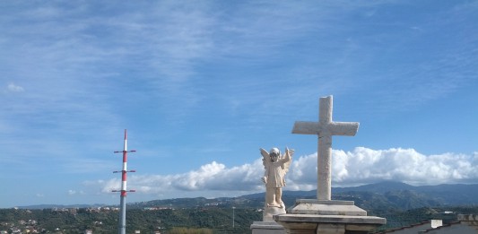 Valle del Mela, l’imbarazzante concorso “il Monostelo di Classe”, Padre Trifirò si rivolge a Crocetta