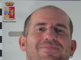 Impossibile scardinare le grosse inferriate, ladri scappano ma vengono arrestati