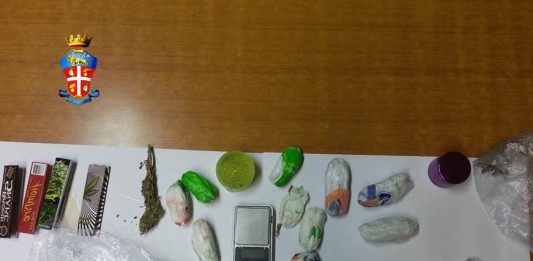 Droga a scuola, studente minorenne arrestato. Smascherato dall’unità cinofila dei carabinieri