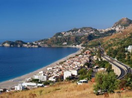 Letojanni, proclamato stato d’agitazione per i dipendenti comunali