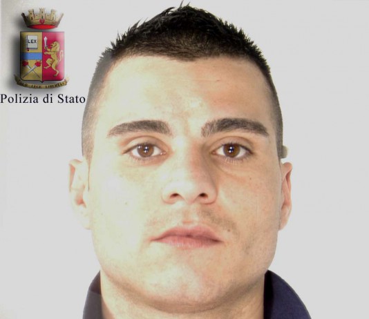 Non si ferma all’alt dei poliziotti, arrestato sorvegliato speciale sorpreso in sella a un motociclo