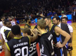 Basket serie A Beko – Reggio Emilia con un passo in più. L’Upea deve arrendersi 77-65