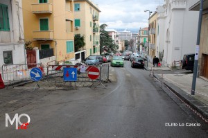 Buca stradale in via S. Agostino  (2)