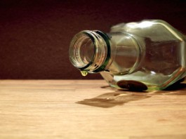 Dopo un anno in carcere torna in casa con la madre e la picchia di nuovo