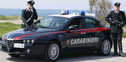 Sorelle di 91 e 97 anni malmenate e segretate in appartamento lager, indagato un loro parente
