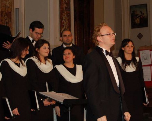 Parrocchia del Carmine, il concerto del Coro Marenzio saluta le festività natalizie