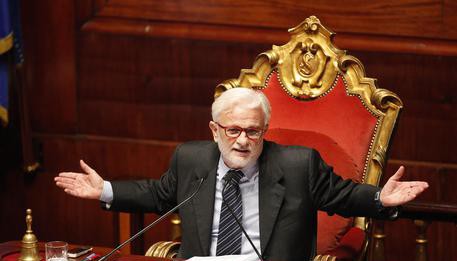 Pentito, ex senatore Nania a capo loggia