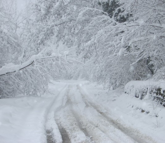 Urge ospedale ma è bloccata dalla neve, anziana salvata a Cesarò