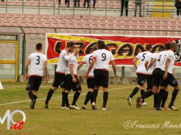 Calcio Lega Pro, Acr Messina: giallorossi in caduta libera, anche il Melfi corsaro al San Filippo (Fotogallery)