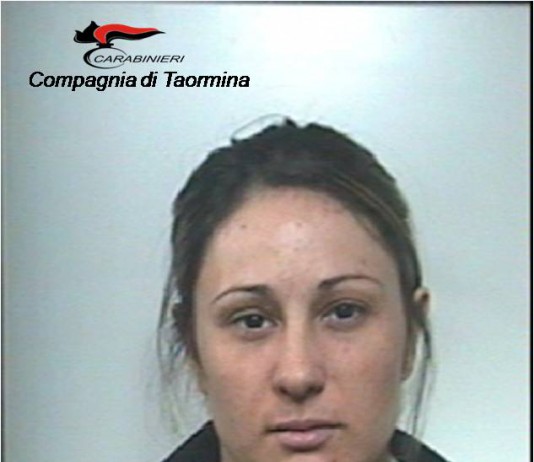 Shopping a Taormina e Giardini con banconote false: arrestata 25enne, denunciata l’amica