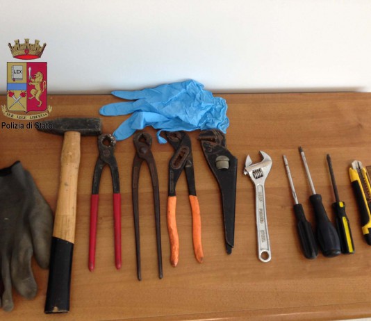 Capo D’Orlando: tenta il furto in una villa, arrestato dalla Polizia mentre si nasconde tra i rovi