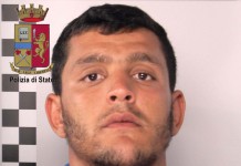 Sbarchi, scafista incastrato dalla passione per il “cavallino rampante”. Anche su Facebook si organizzano le traversate