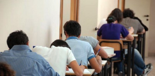 Il Comitato Scuola in Presenza al Prefetto: “ordinanza Campania annullata, si vigili su ordinanze locali”