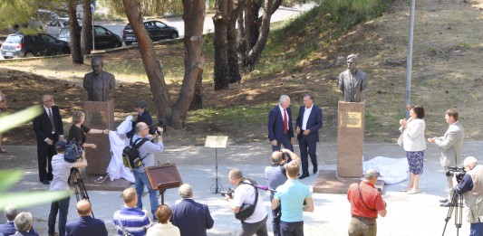 Unime, Gli intellettuali Pasternak e Zveteremich celebrati con due busti
