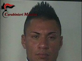 Forza d’Agro (ME): scassinavano le auto di chi era in discoteca, un arresto in flagranza e una denuncia per furto aggravato