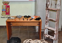 Sorpresi mentre svuotano un attico a Bisconte: cinque arrestati dalla Polizia