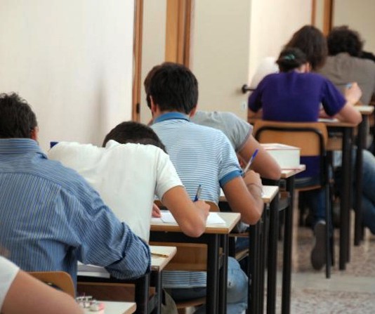 Eolie, scuole chiuse fino al 23 gennaio. Richiesta zona arancione
