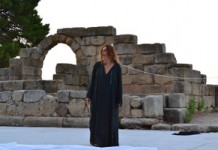 Stasera al Teatro Antico di Tindari “Edipo e Giocasta” con Caterina Vertova ed Edoardo Siravo