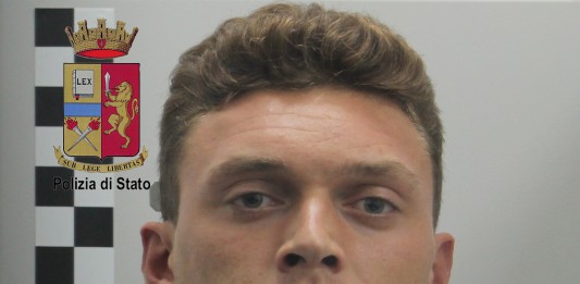 Agli imbarcaderi con oltre 5 kg di erba nel trolley, arrestato 23enne