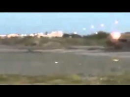 Maltempo: il Longano in piena riversa in mare auto e detriti (video)
