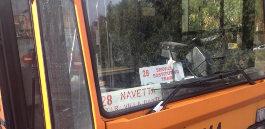 Maltempo: tranvia interrotta da Zir a Piazza Dante, attivo bus-navetta