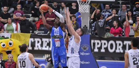 Basket Maschile Serie A – Colpo grosso dell’Orlandina a Brescia, 90-89 e un gran Fitipaldo