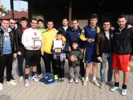 “In campo per la solidarietà”: i consiglieri di circoscrizione battono i giornalisti e vincono il torneo