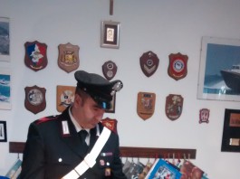 Brolo, sorpreso col fucile da caccia del nonno: arrestato 23enne