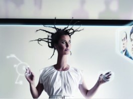 Al Teatro Placido Mandanici di Barcellona Sabina Guzzanti