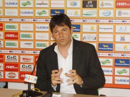 Calcio Lega pro gir.C – L’ex Messina Nello Di Costanzo nuovo tecnico dell’Ischia. All’esordio trova proprio i giallorossi