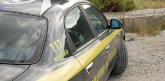 Camionista arrestato a Villa San Giovanni: 7 kg di droga nascosti nel rimorchio sequestrati dalla Guardia di Finanza