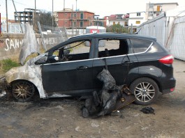 Barcellona Pg, individuato e denunciato l’autore dell’incendio all’auto di Roberta Macrì: è un minore