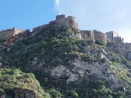 Milazzo (Me), lavori al castello: fatture gonfiate per un milione e mezzo di euro, 5 denunciati dalle Fiamme Gialle