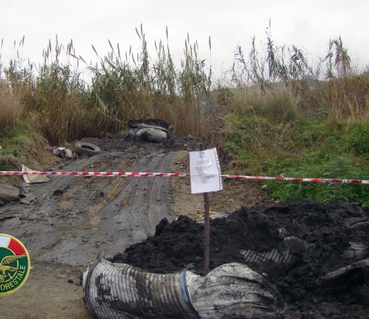 Terme Vigliatore, rifiuti speciali nel torrente Patrì: zona sequestrata, analisi in corso