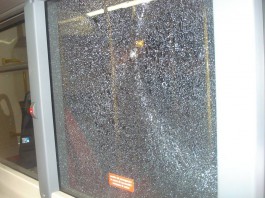 Sassaiola contro il bus nuovo: è successo a Giostra